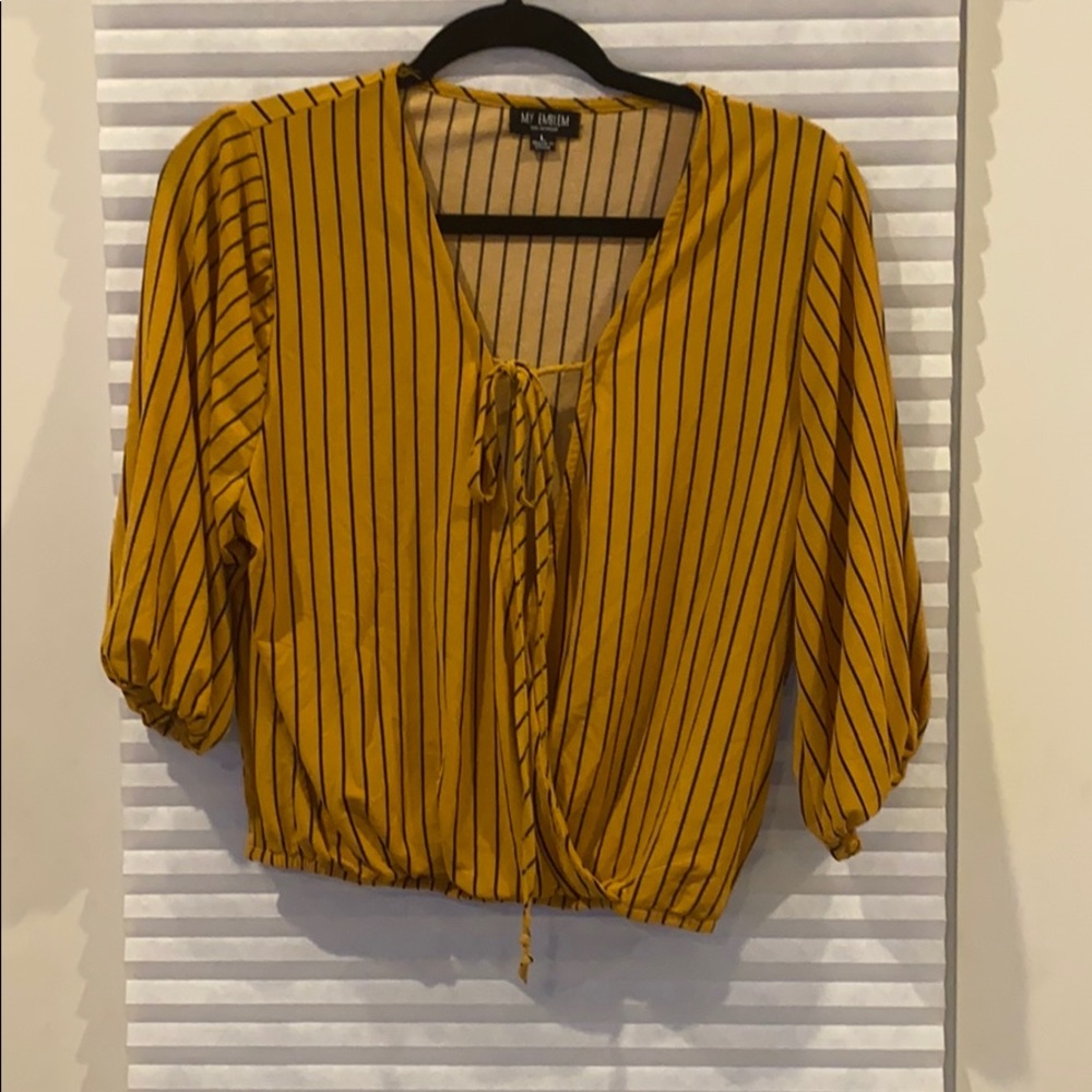 Top mustard color